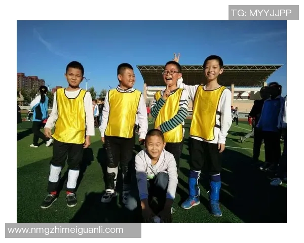 球星足球表情包集锦：那些瞬间让你捧腹大笑的足球风采